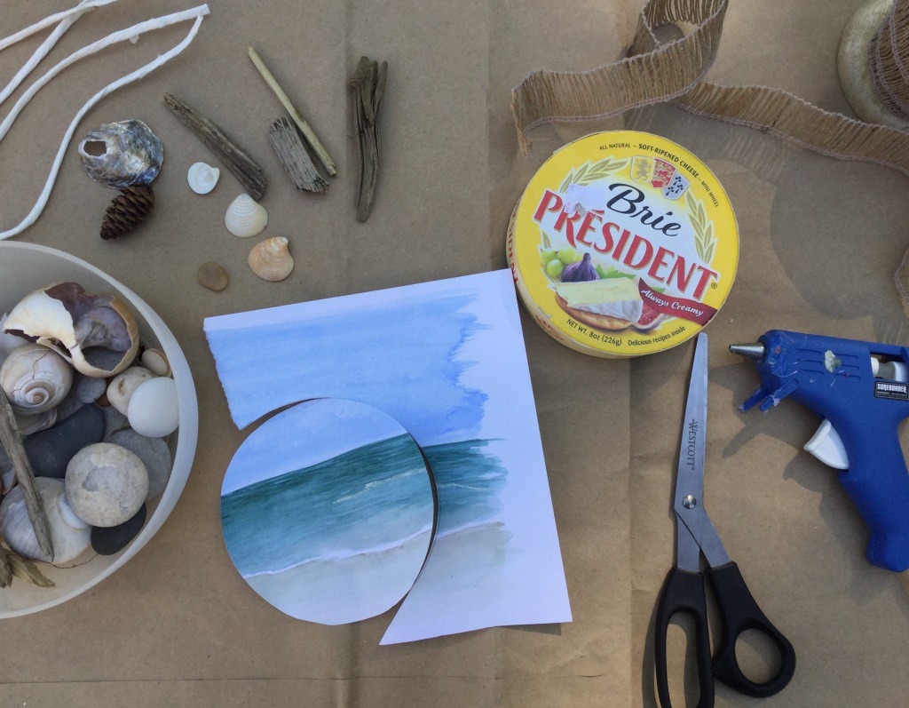 Beach diorama craft with DIY steps https://mycreativeresolution.com/2017/05/17/beach-diorama/